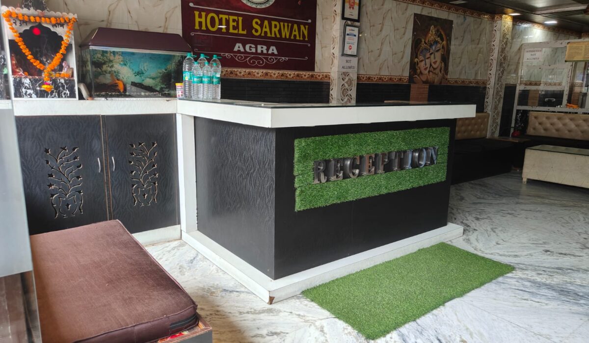 Hotel sarwan Agra